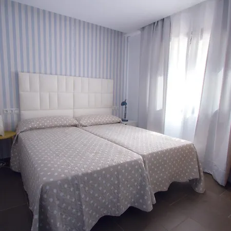 בית הארחה Pixel 3*