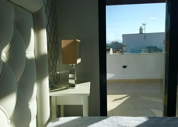 בית הארחה Pixel 3*